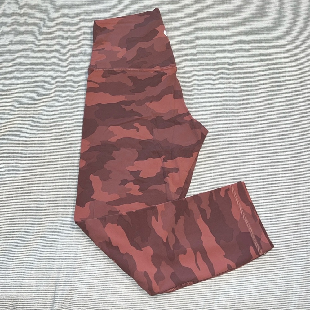 lululemon Align Crop